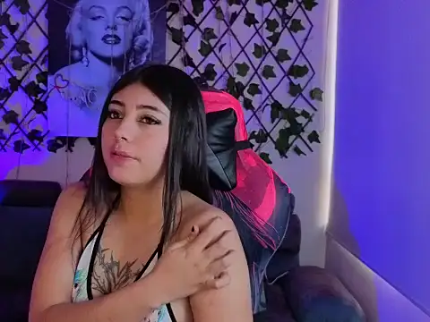 Snapshot of Gabriella_live18 chatting on 6, 5, 2026 Gabriella live18 online show from 6, 5, 2026