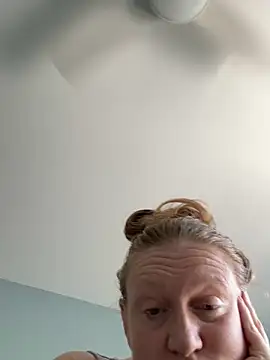 Snapshot of Kellilyn10 chatting on 17, 5, 2026 Kellilyn10 online show from 17, 5, 2026