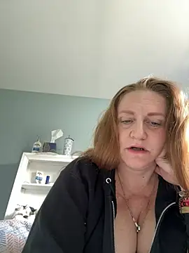 Kellilyn10 online show from 4, 7, 2026