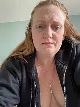Kellilyn10 online show from 7, 7, 2026