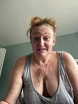 Kellilyn10 online show from 15, 7, 2026