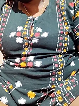 Snapshot of tamilkavitha123 chatting on 21, 5, 2026 tamilkavitha123 online show from 21, 5, 2026
