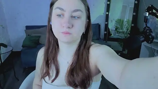 KattieCutieXx online show from 14, 5, 2026