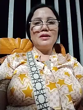 Asian hotAss online show from 9, 5, 2026