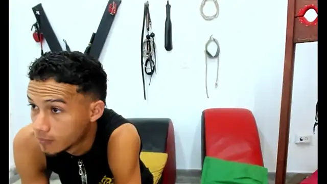 friends lust latin online show from 8, 5, 2026
