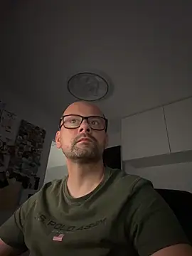 Snapshot of NakedAndrewHot chatting on 28, 6, 2026 NakedAndrewHot online show from 28, 6, 2026