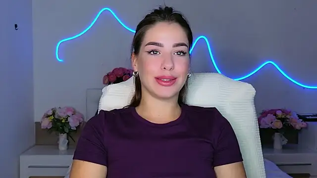MaddiePerez online show from 22, 7, 2026