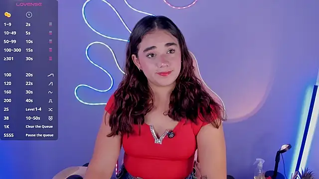 CharlotteBloom12 online show from 11, 5, 2026