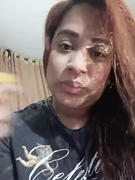 AriaGomez  online show from 25, 5, 2026