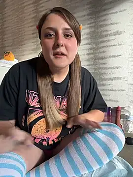 Snapshot of Hazel_Haze chatting on 17, 7, 2026 Hazel Haze online show from 17, 7, 2026