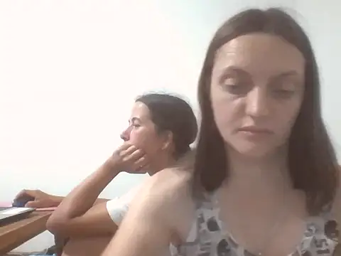 Kimmy Webb online show from 26, 6, 2026