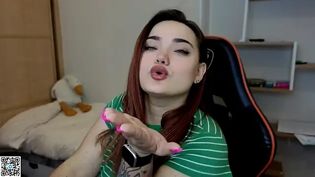 Snapshot of Emma_Velvet14 chatting on 19, 5, 2026 Emma Velvet14 online show from 19, 5, 2026
