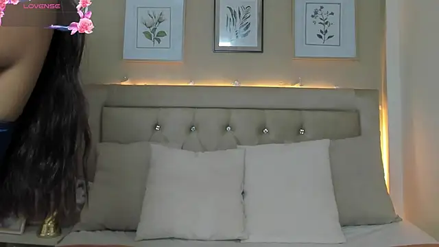 EmilyWinter  online show from 28, 6, 2026
