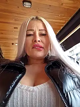 Snapshot of MILFBARBY chatting on 17, 2, 2025 MILFBARBY online show from 17, 2, 2025