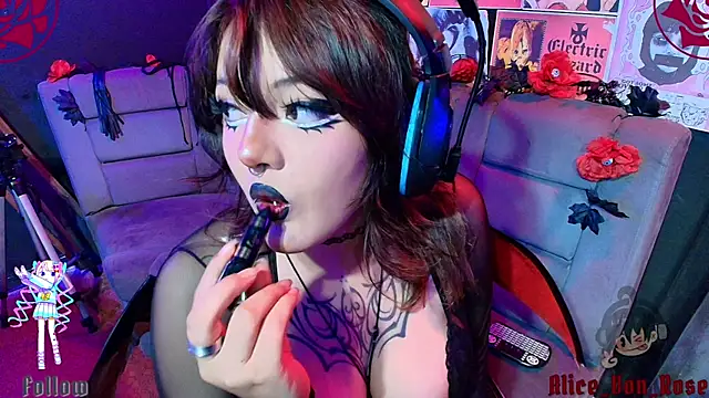 Alice von rose online show from 27, 6, 2026