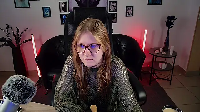 lanafitch online show from 19, 6, 2026