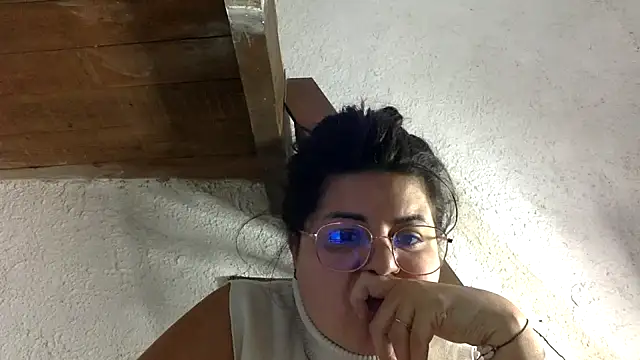Snapshot of velvelshadow chatting on 20, 5, 2026 velvelshadow online show from 20, 5, 2026