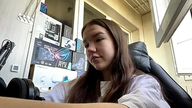 FewerCadre online show from 14, 5, 2026
