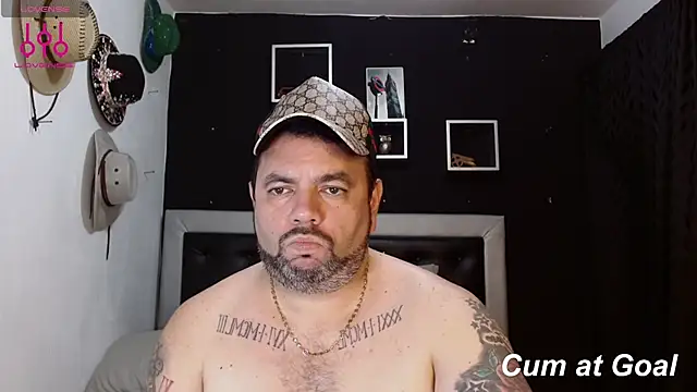 Snapshot of perverseveteranmanxxx chatting on 7, 1, 2025 perverseveteranmanxxx online show from 7, 1, 2025