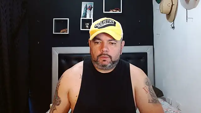 Snapshot of perverseveteranmanxxx chatting on 12, 2, 2025 perverseveteranmanxxx online show from 12, 2, 2025