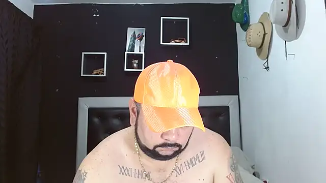 Snapshot of perverseveteranmanxxx chatting on 13, 2, 2025 perverseveteranmanxxx online show from 13, 2, 2025
