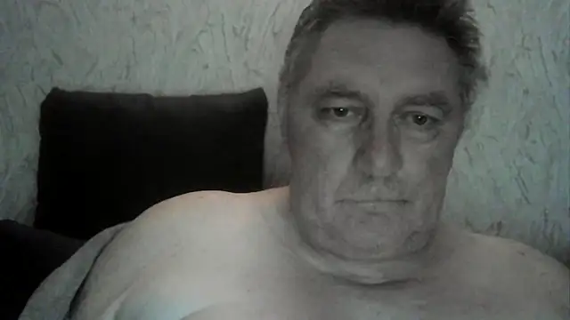 Snapshot of edje59a chatting on 12, 2, 2026 edje59a online show from 12, 2, 2026