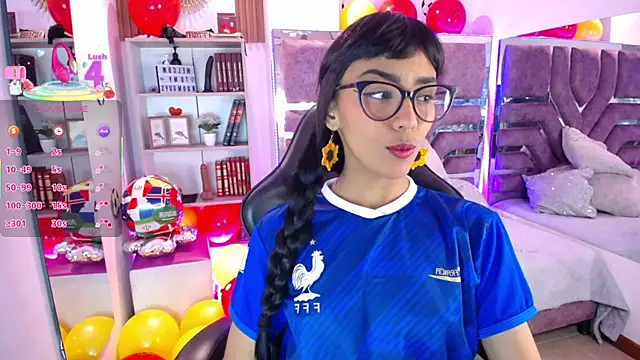 Snapshot of Violett_Gardenn chatting on 15, 6, 2026 Violett Gardenn online show from 15, 6, 2026