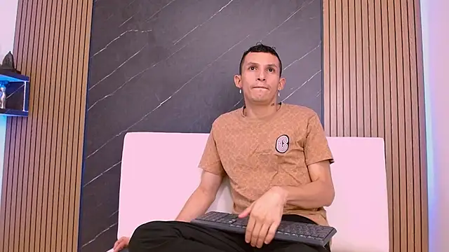 Isak Berekoa online show from 18, 5, 2026