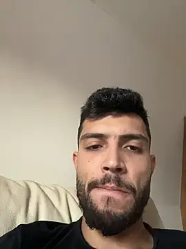 Snapshot of Z-man- chatting on 15, 7, 2026 Z-man- online show from 15, 7, 2026