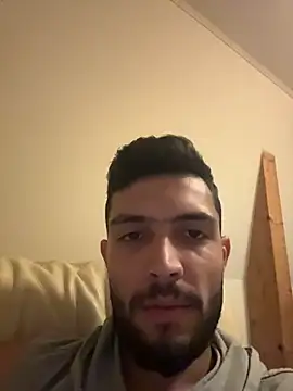 Snapshot of Z-man- chatting on 19, 7, 2026 Z-man- online show from 19, 7, 2026
