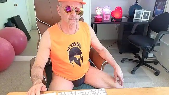 Snapshot of hotdadbod chatting on 28, 2, 2026 hotdadbod online show from 28, 2, 2026