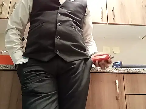 RAINBOWONE online show from 9, 6, 2026