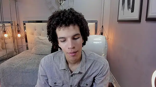Snapshot of felix_haze chatting on 23, 5, 2026 felix haze online show from 23, 5, 2026
