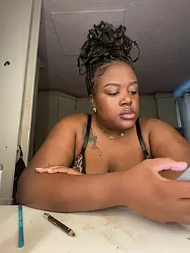 Starblissx online show from 17, 5, 2026