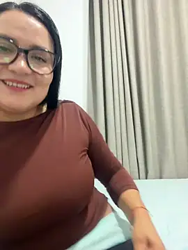 Snapshot of rousee69_ chatting on 12, 6, 2026 rousee69 online show from 12, 6, 2026