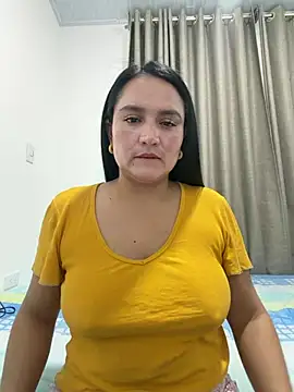 Snapshot of rousee69_ chatting on 26, 6, 2026 rousee69 online show from 26, 6, 2026