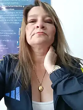 Snapshot of KAREN--03 chatting on 27, 6, 2026 KAREN--03 online show from 27, 6, 2026