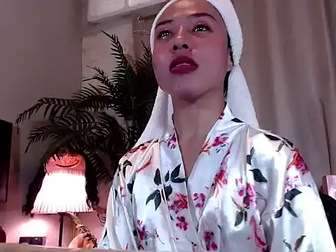 Super Hot Bunny online show from 18, 5, 2026