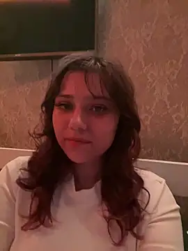 Yuna Gasai online show from 20, 5, 2026