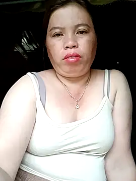 Snapshot of -Yeyi- chatting on 12, 6, 2026 -Yeyi- online show from 12, 6, 2026