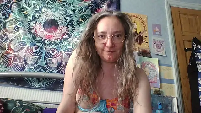 Snapshot of Izzylove47 chatting on 13, 6, 2026 Izzylove47 online show from 13, 6, 2026