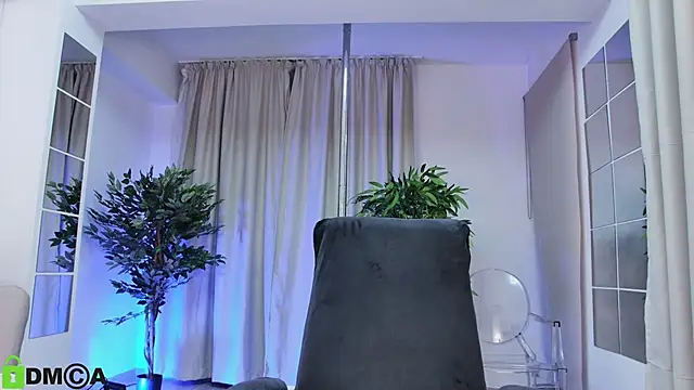 Snapshot of LanaKream chatting on 10, 6, 2026 LanaKream online show from 10, 6, 2026