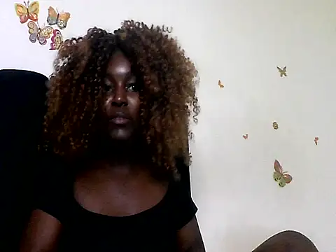 Snapshot of MoonlighMaya chatting on 15, 7, 2026 MoonlighMaya online show from 15, 7, 2026