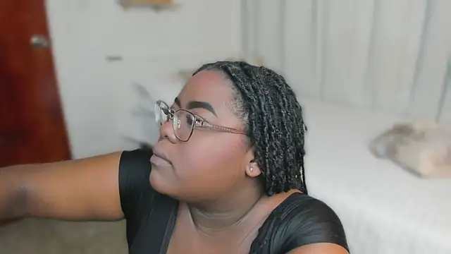 Snapshot of Ayanaa_Ebony_ chatting on 11, 6, 2026 Ayanaa Ebony online show from 11, 6, 2026