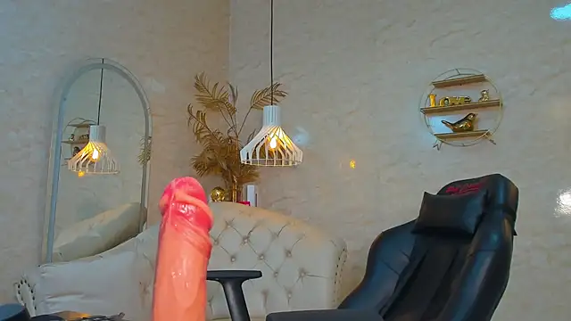 Horny Curls online show from 30, 6, 2026