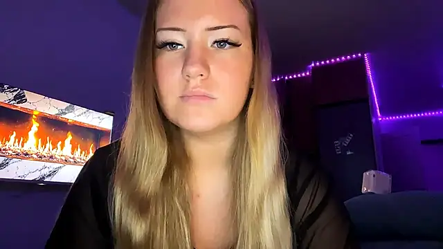 Lisi Kiss  online show from 12, 6, 2026