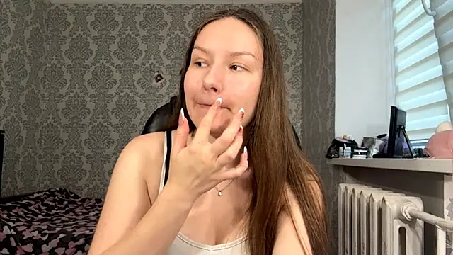 ShaylaChong online show from 30, 6, 2026
