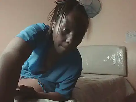 Snapshot of pinky-lips chatting on 19, 5, 2026 pinky-lips online show from 19, 5, 2026