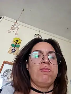 Snapshot of Karengenesisx chatting on 11, 6, 2026 Karengenesisx online show from 11, 6, 2026