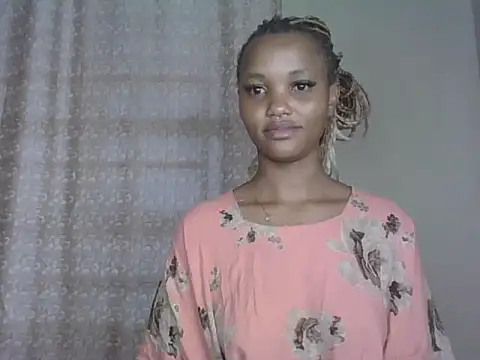 PrettyT5 online show from 29, 6, 2026